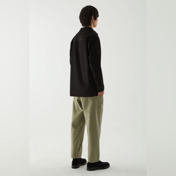 COS Relaxed Suede-Cotton Overshirt in black - Picture 5 of 15